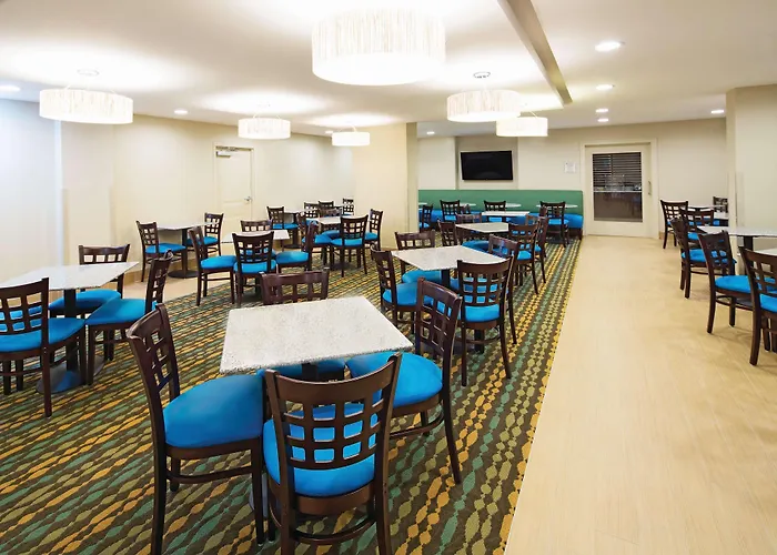 La Quinta By Wyndham Ocean Hotel