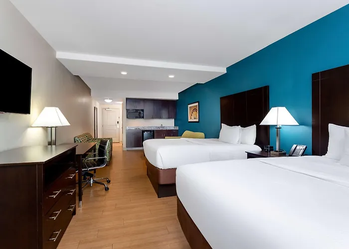 La Quinta By Wyndham Ocean 3*