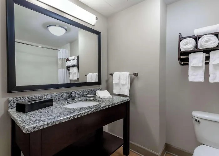 La Quinta By Wyndham Ocean